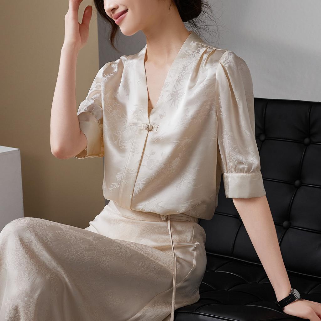 National Style New Chinese Jacquard Button Down Mulberry Silk Shirt for Women's 2026 Summer Temperament Versatile V-neck Small Shirt Top