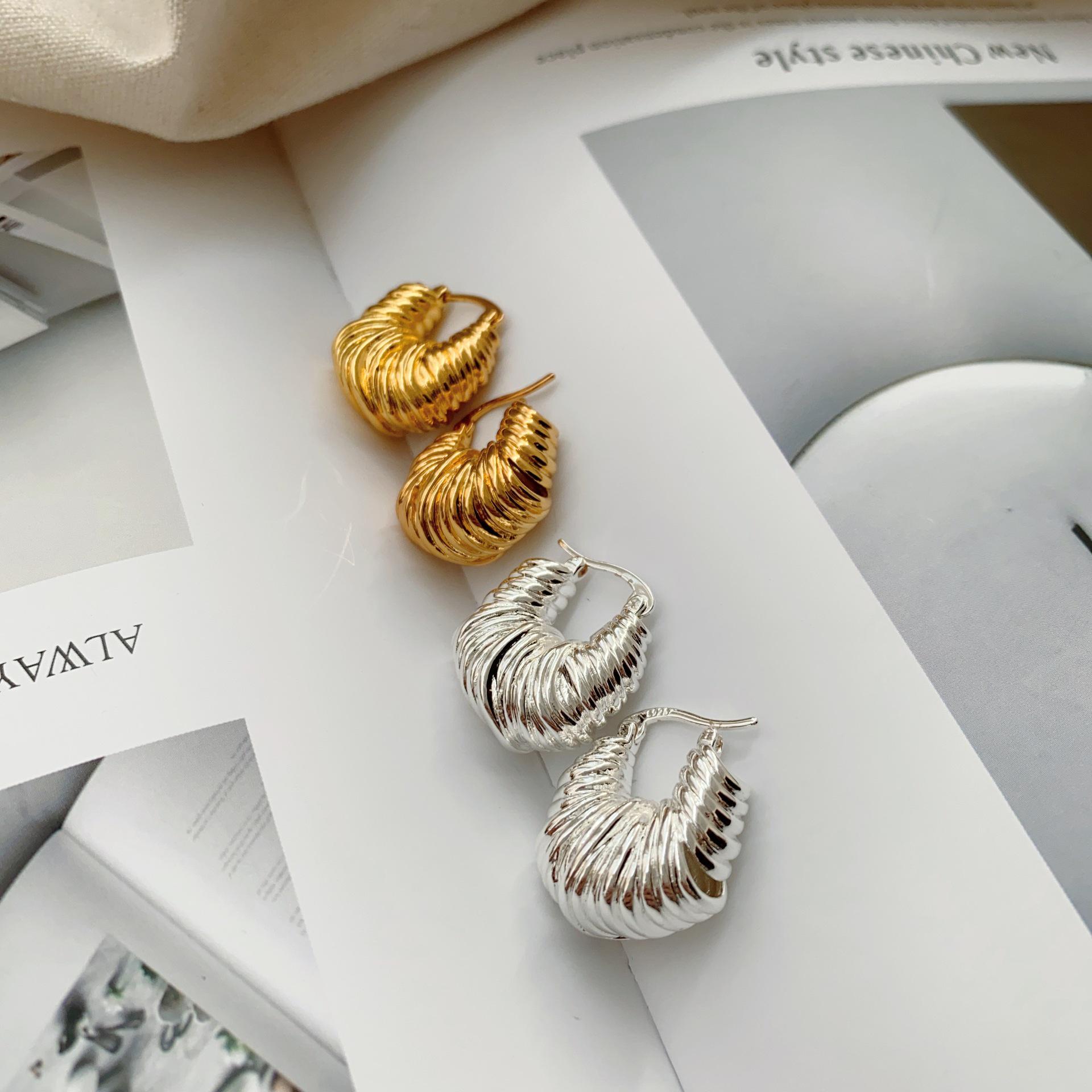 

Minimalist European & American Brass Gold-Plated Horn Earrings & Cuffs