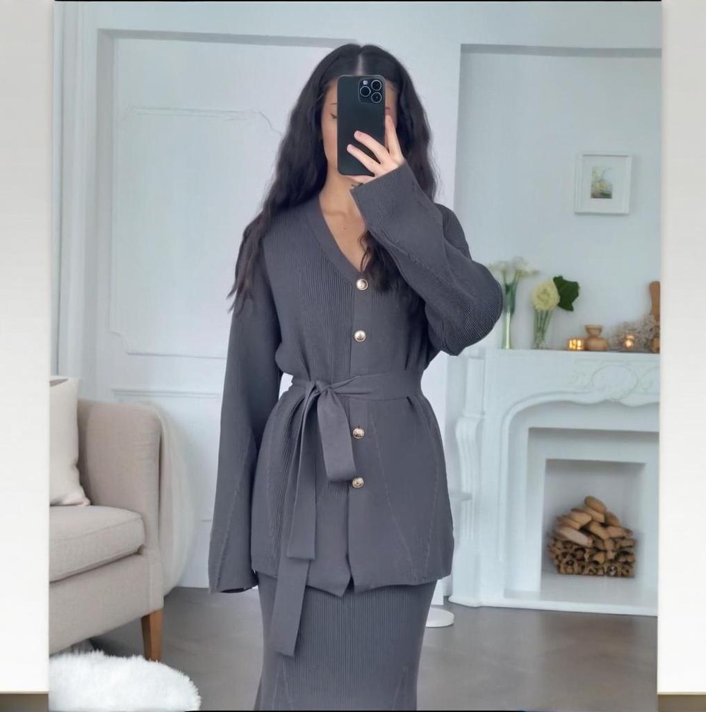 2025 cross-border European and American autumn new cardigan temperament commuter lace-up waist fairy hip skirt women's clothing