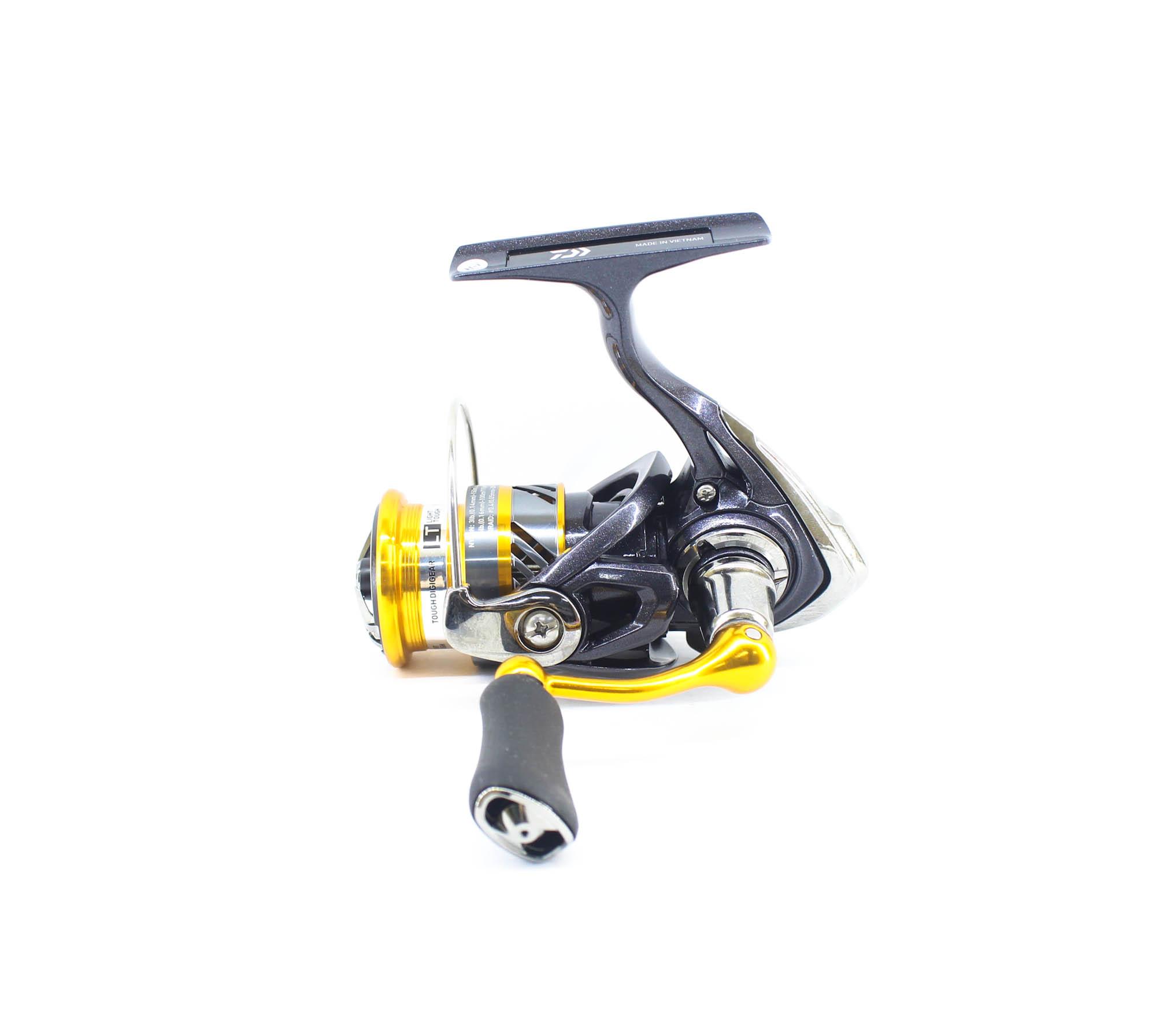 

Катушка Daiwa спиннинговая 19 Revos LT 1000-XH (3593)