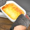 1PC Silicone Oven Mitts Fish Shape, Anti-Scald, Heat Resistant Kitchen Gloves, Multi-Use As Tray Gripper & Pot Holder