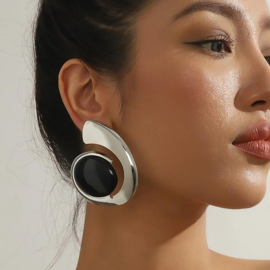 Green Spiral Geometric Dangle Earrings for Women New Trend Classic Design Jewelry Party Accessories