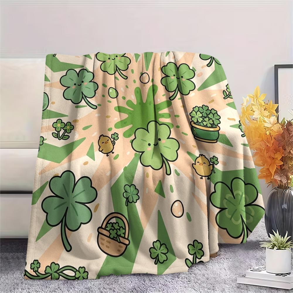 1Pc Leaf Clover Print Flannel Blanket, High Quality Comfortable for All Seasons, Home Decor, Warmth and Comfort, Perfect for Christmas Gifts W58