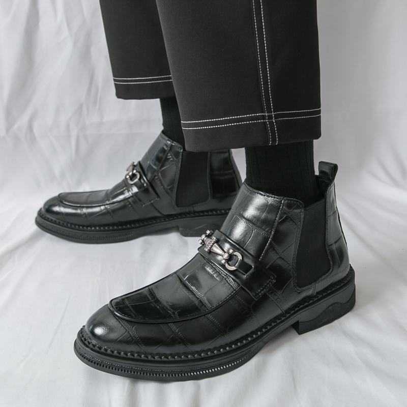 Fashion Fashionable Korean Leather Men Boots Branded Business Office Casual Boots Outdoor Comfort Versatile Quality Leather Chelsea Shoe