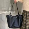 Borsa a Tote da Lavoro Rustica e alla Moda con Borchie - Borsa a Spalla Singola