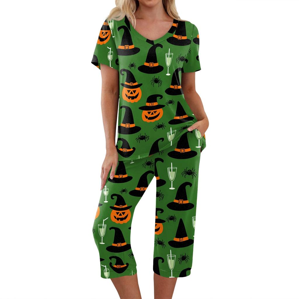 Women Two Piece Set Halloween Print Short Sleeve T Shirt and Capri Pants Casual Lounge Pajama Set with Pockets