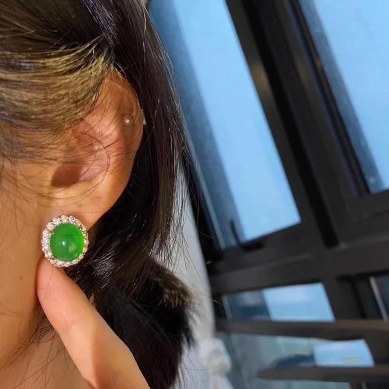S925 Silver Green Chalcedony Earrings - Classic Lavish Style