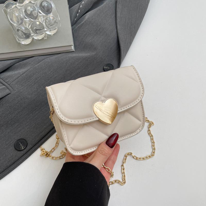 Women's solid color simple shoulder bag 2025 high-end new chain bag, popular messenger bag this year, small square bag for women