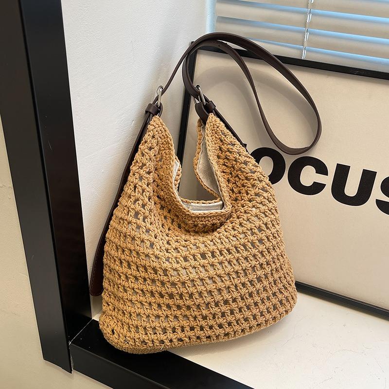 Niche woven hollow bag women's new summer seaside vacation tote bag casual shoulder messenger bag