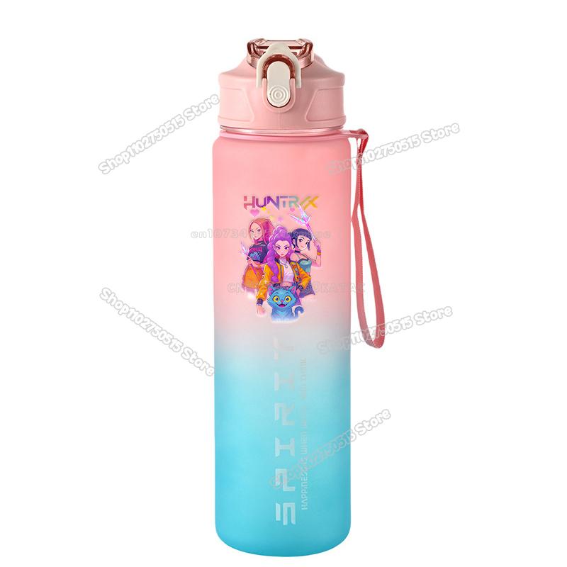 800ML Kpop Lovci Démonů Dětská Láhev na Vodu Mira Zoey Rumi Dívka Sportovní Plastový Hrneček se Slámkou Cestovní Fitness Nepropustná Láhev na Pití