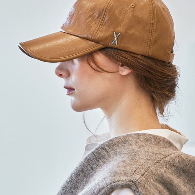 

VARZAR VA Кепка с кубическими шипами из веганской кожи, верблюжья FREE