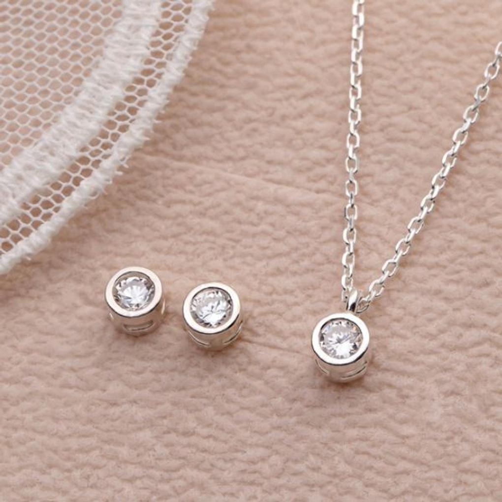 Women's Daily Accessory Sari Cubic Simple Necklace