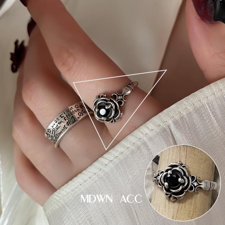 S925 Silver-Plated Imitation Pearl Flower Ring – Elegant Retro Palace Style