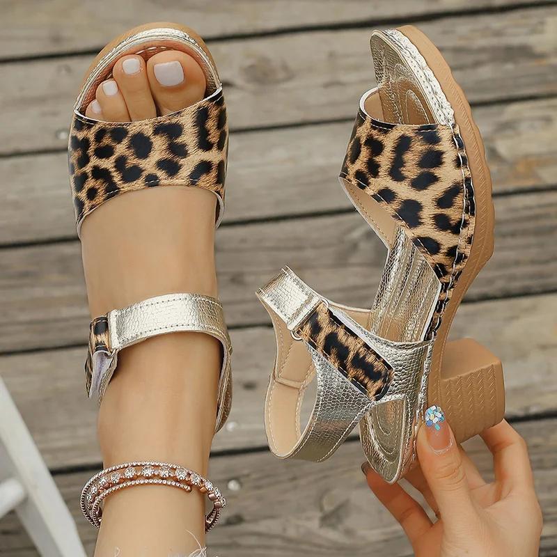 Mode Lätta Leopardmönstrade Sandaler med Tjock Klack Dam Sommar Höga Klackar Platåsandaler Dam Ankelrem Halkfria Strand Sandalias