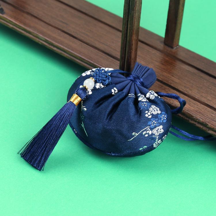 Вышитый парчовый мешочек для благовоний Hanfu к Празднику драконьих лодок 8*13cm Empty Bag