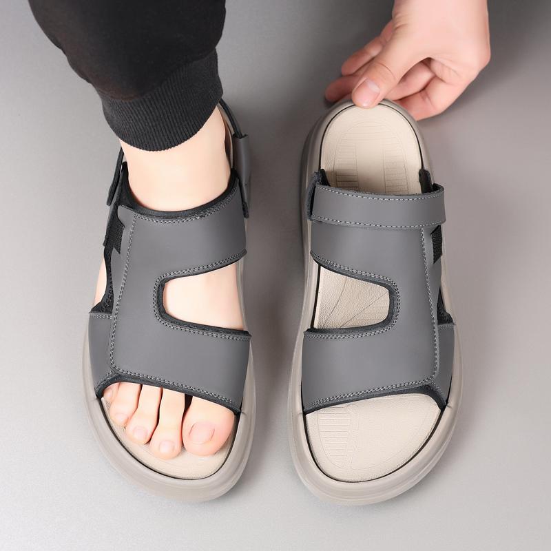 Fashion Summer Men's Sandals New Peep-toe Youth Black Slippers Beach Cool Antiskid Walking Shoes Male Casual Shoes Man Luxury Sandals