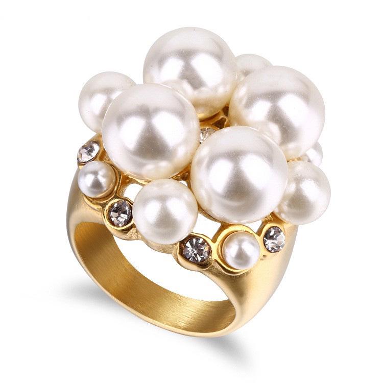 Exquisite Women's Titanium Steel Ring with Pearl and Diamond Inlay