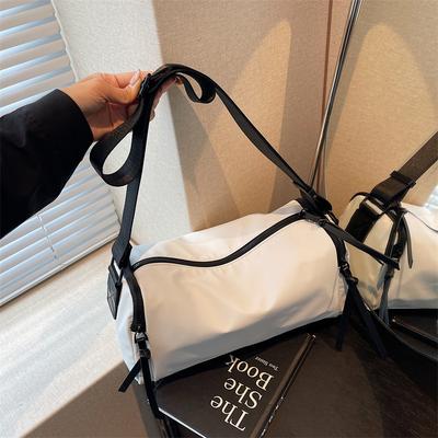 Lightweight, Waterproof, Large-capacity Crossbody Bag for Women, Fashionable and Light Luxury Crossbody Bag