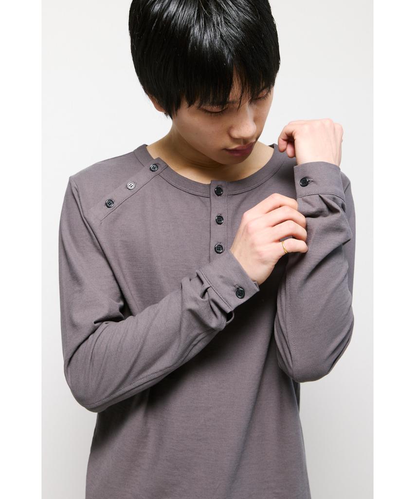 Haechinglum Triple Henley Neck Tee Rose Gray