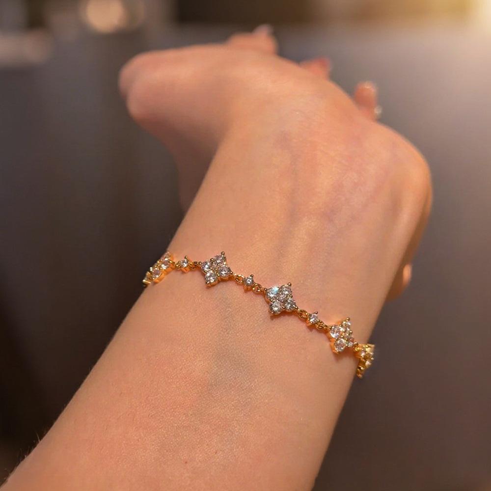 Dainty Star Moissanite Bracelet for Women | 925 Sterling Silver Sparkling Tassel Bracelet Daily Wear Jewelry Gift золотой