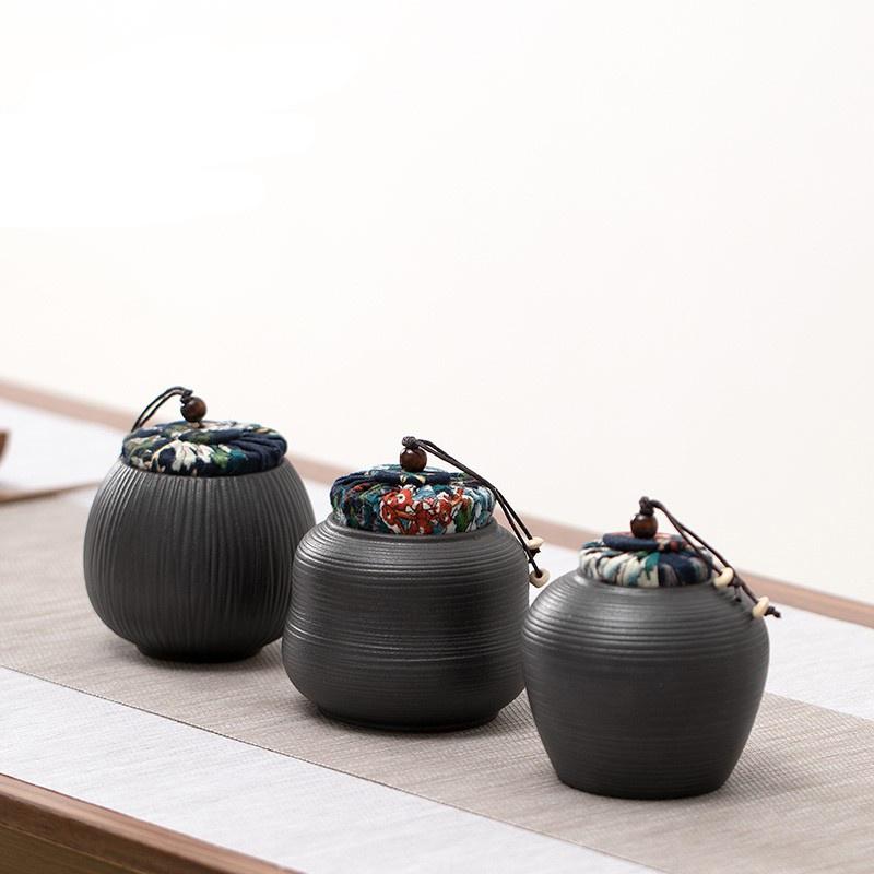 Small sealed ceramic tea canister, moisture-proof Japanese-style storage canister