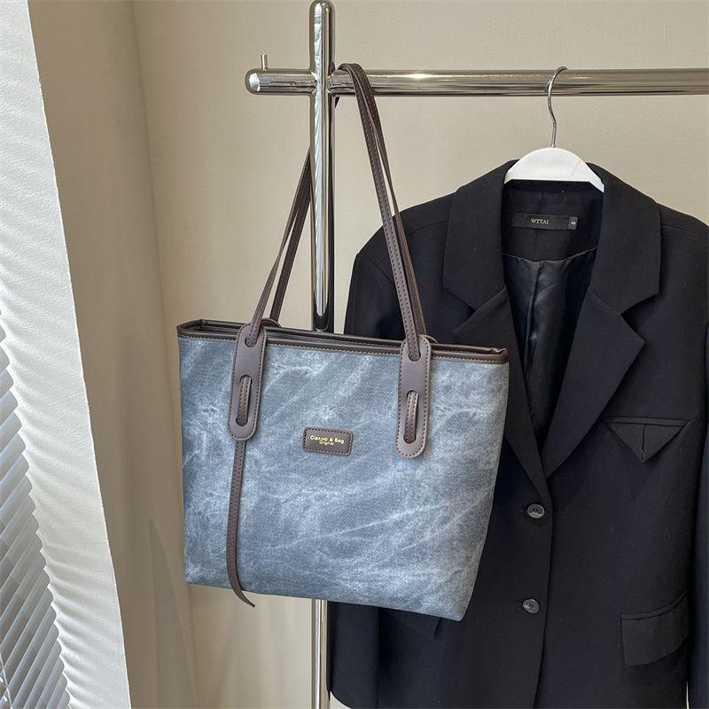Autumn large-capacity bag women's 2025 new high-end denim shoulder bag commuter bag popular tote bag