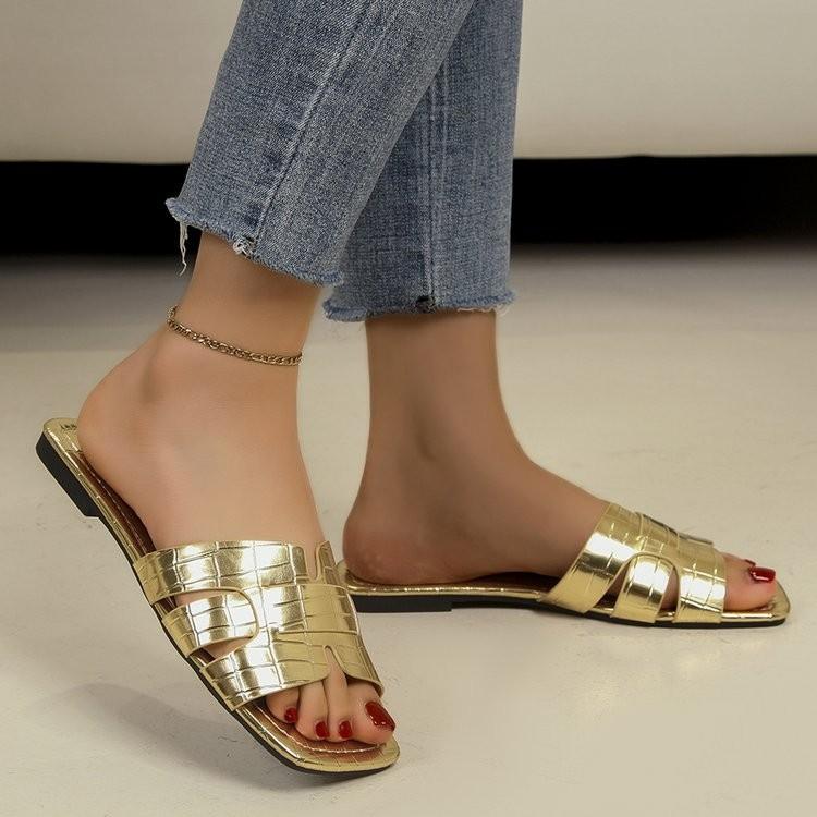 Slippers Women's Summer 2025 New Fashion Outer Wear Versatile Flat Bottom Casual Cool Slippers Women's Versatile One-word Drag Large Size