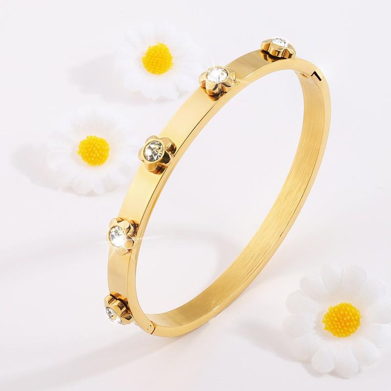 Zlatý titanový ocelový nerezový ocelový intarzovaný zirkonový pozlacený náramek stříbrný klasický jednoduchý styl růžové šaty vhodné pro ženy denní nošení