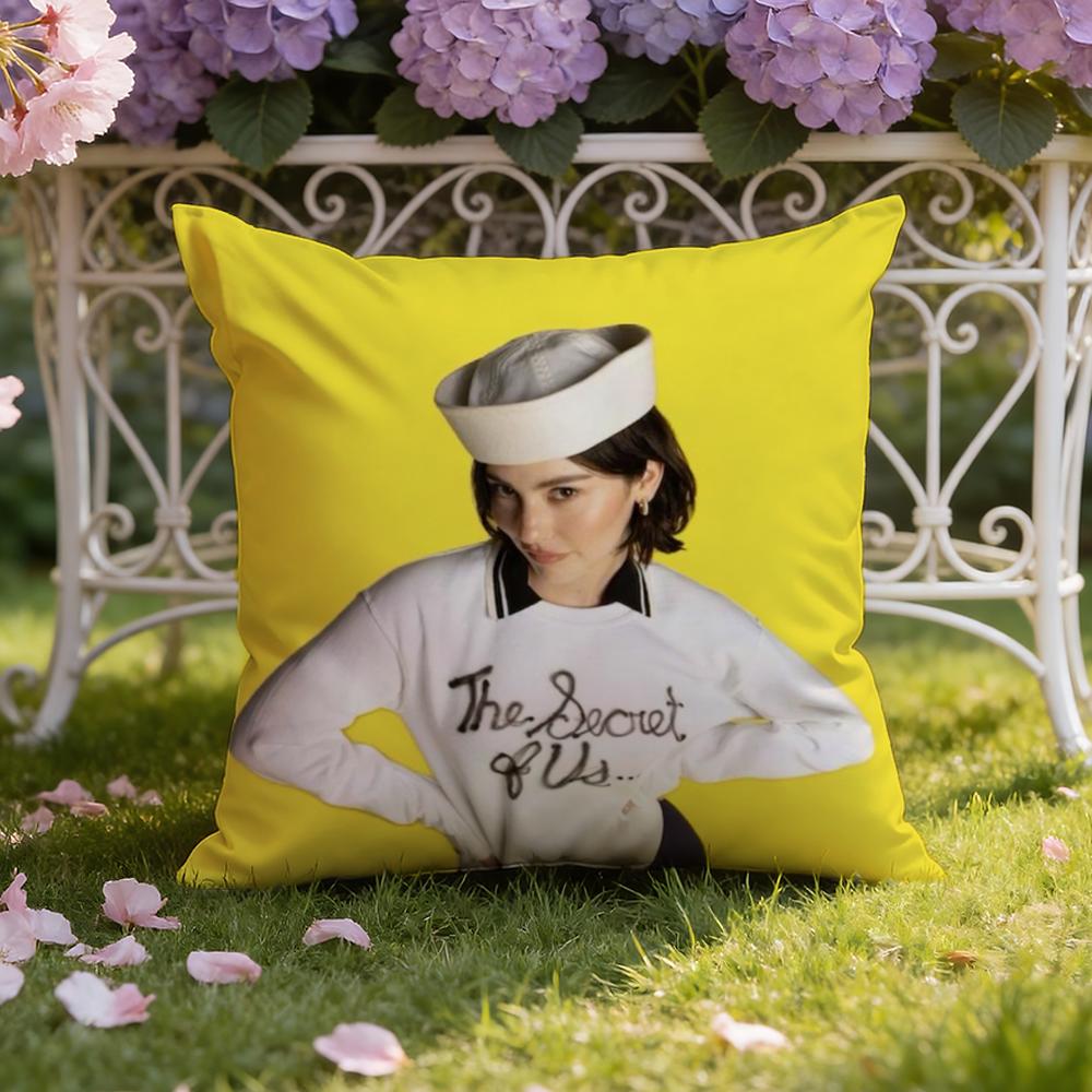 Singer G-Gracie Abrams Cushion Cover Home & Car Dual-Scene Pillow Cover: Reversible for Premium Comfort