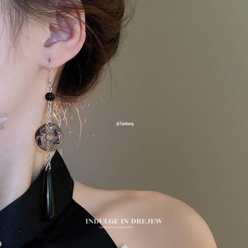 2024 Luxurious Black Chinese Fan Earrings: Elegant Cheongsam Accessories