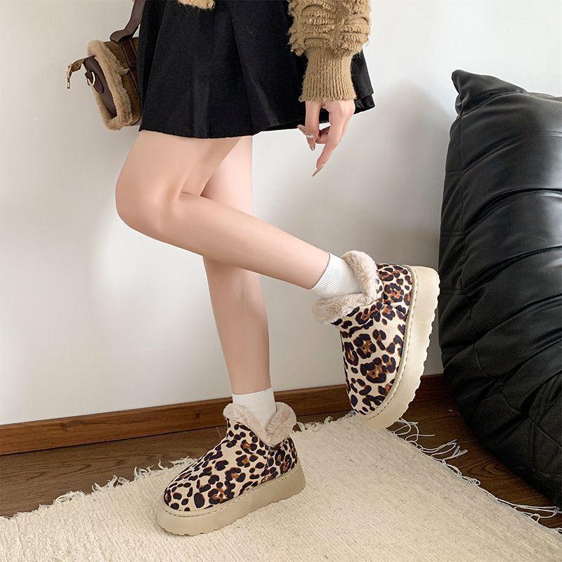 Warm wool cotton shoes leopard print bread shoes 2025 winter new retro platform low-top snow boots for women