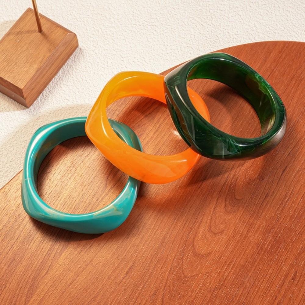 Resin Acrylic Bangle Bohemian Europe American Style Irregular Wide Bracelet Smudging Minority Design Retro Hand Ring Lady Gift