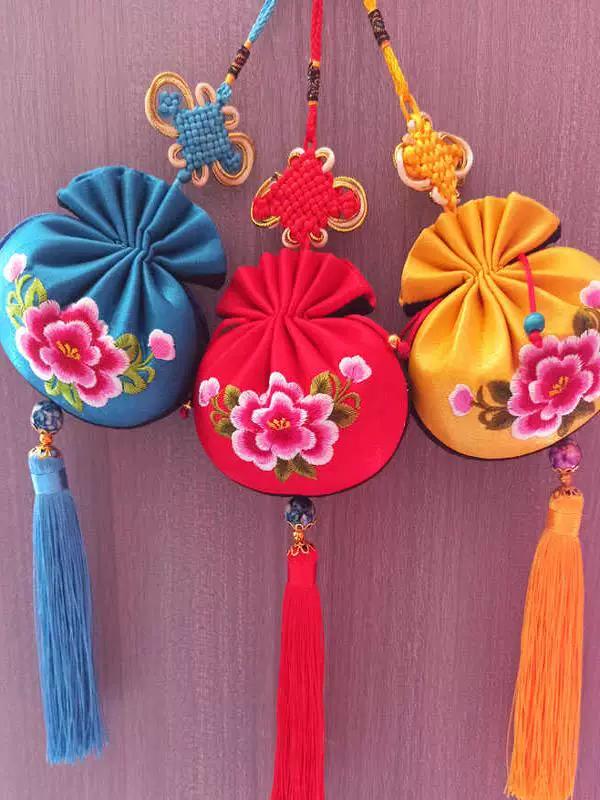 Qingyang Sachet Double Sided Embroidery Chinese Knot Lucky Pendant Car Pendant Sachet Gift Small Qing Dynasty Perfume Bag