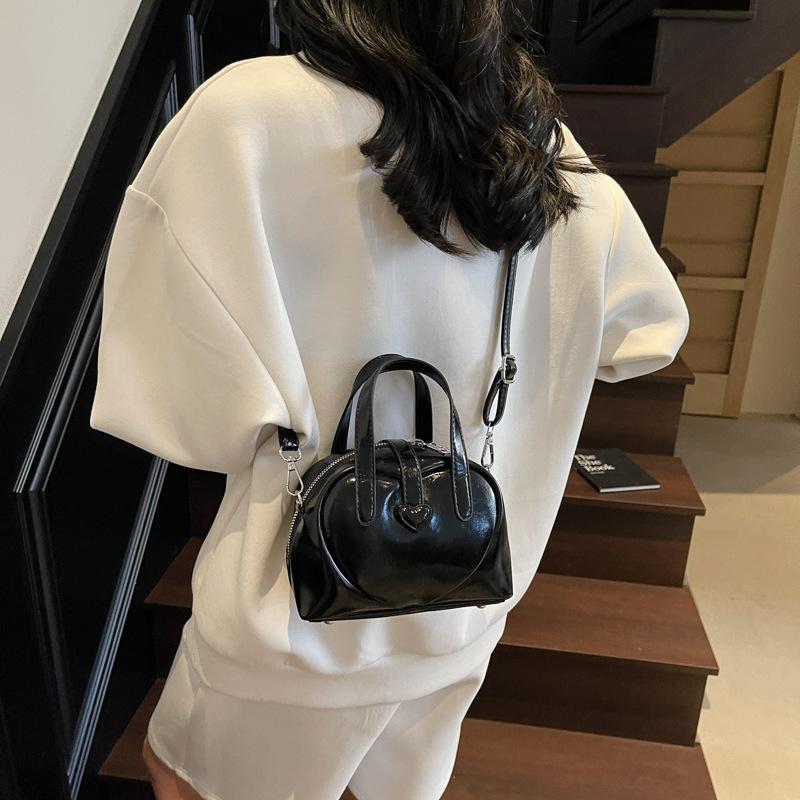 Handbag Women's New Fashion Shoulder Messenger Bag