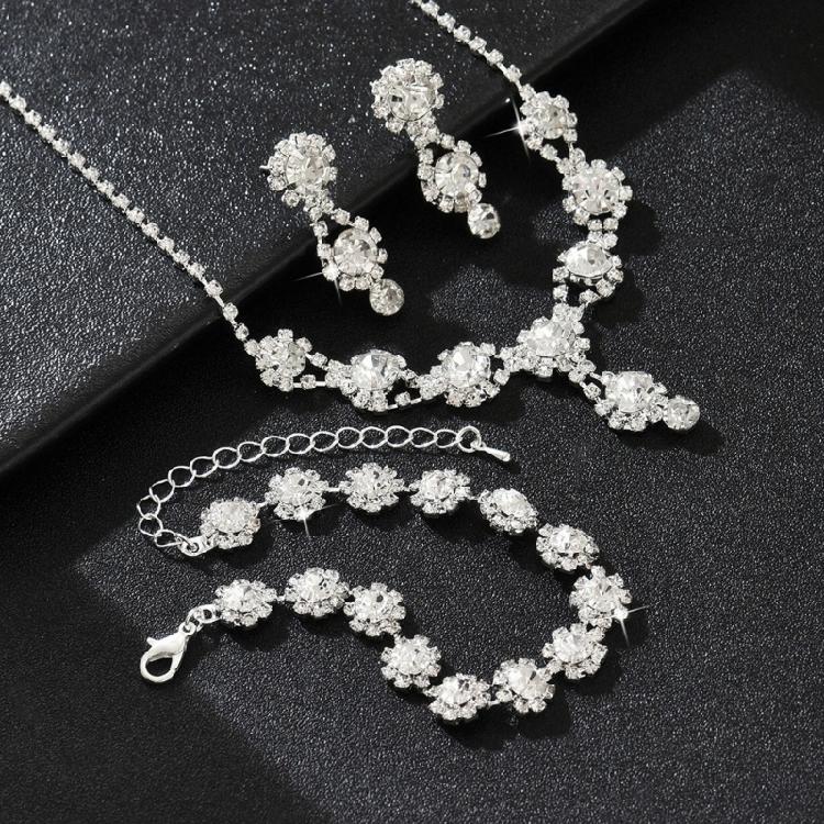 Fashionable Flower Design Rhinestones Jewelry Set Earrings Necklace Bracelet Suitable for Trendy Women Stylish Wear