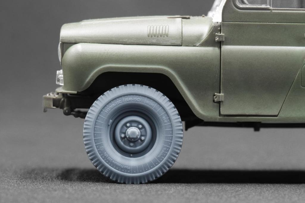 Wheel Set Plastic Model Parts SCXWM35007 Scale-X 1/35 UAZ-469 (5 pieces) (for Trumpeter) (Military Vehicle)
