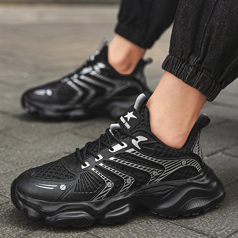 Men's Shoes Fashion Korean Mesh Thick Bottom Shoes Outdoor Anti-slip Lightweight Comfortable Shock-absorbing Sneakers Casual Breathable Running Shoes