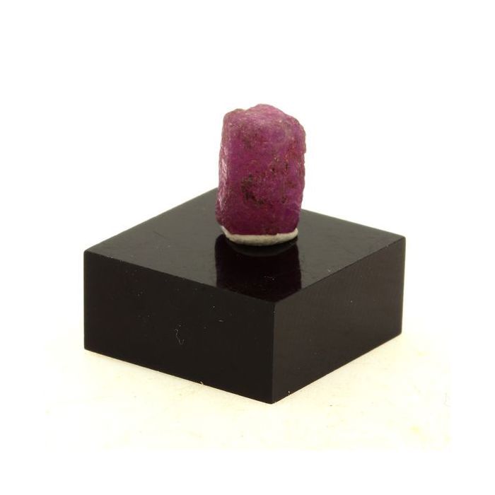 Pierres et Minéraux. Rubis. 7.8 ct. Kiteto District, Manyara Region, Tanzanie.