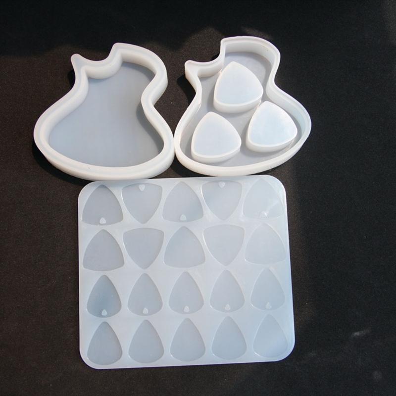Gitarrenplektrum Harzform Geometrische Dreieckige Plektrumform Gitarrenplektrum Halter Box Silikonform für Epoxidguss DIY C