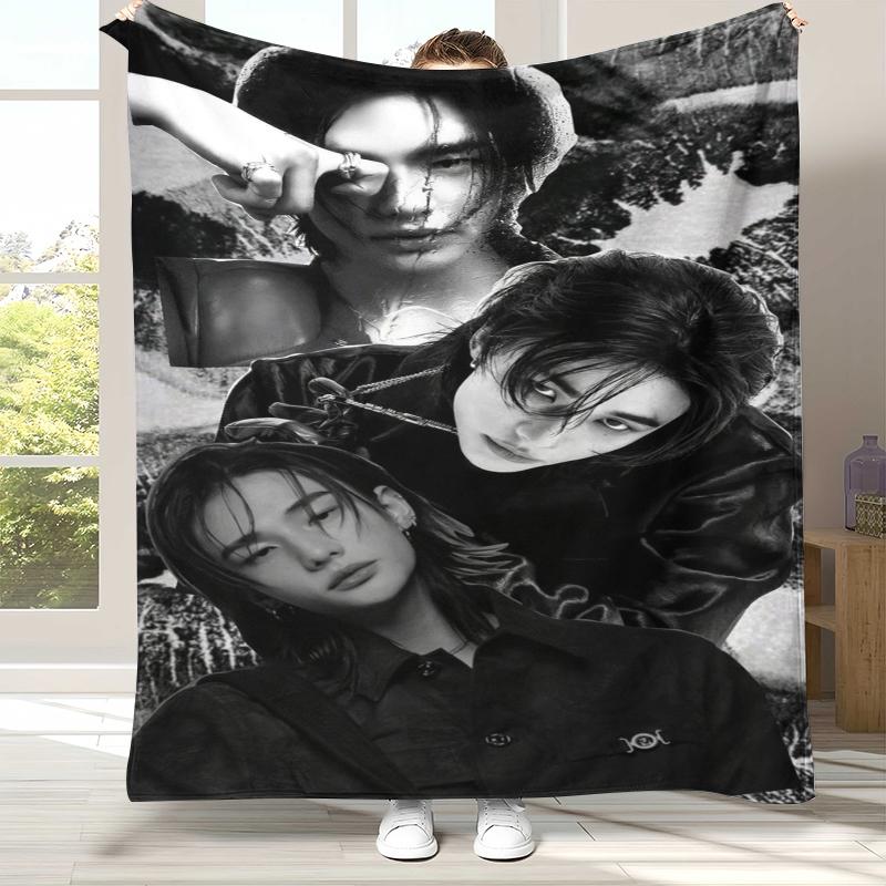 Hyunjin Kpop Stray Kids Flannel Blanket,Ultra Soft Warm Plush Throw for Home Bedroom Bed Sofa Cover Camping Picnic Gift