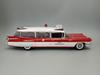 AMT Escala 1959 Ambulância Cadillac com Maca Kit Modelo de Plástico 1/25 (AMT1395)