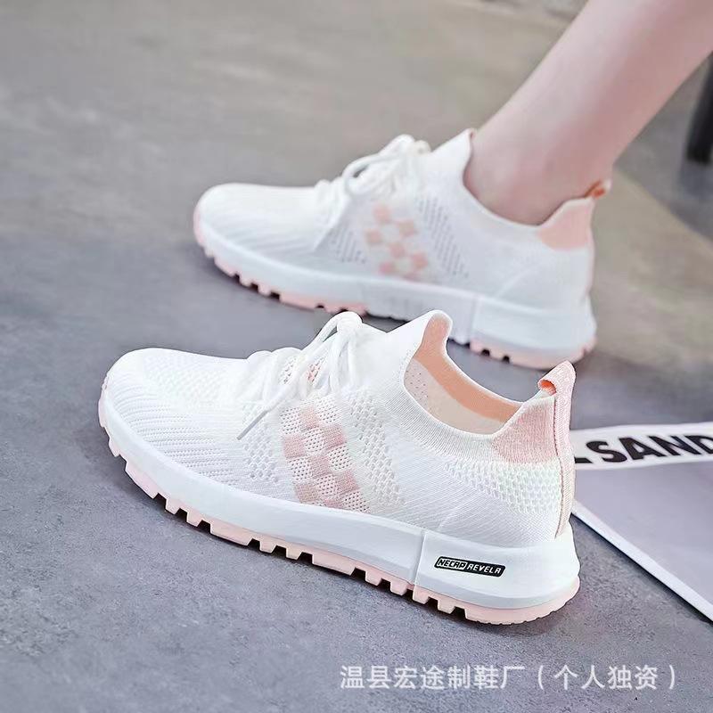 Women's sports shoes fashion coconut shoes mesh breathable soft sole running shoes white shoes factory