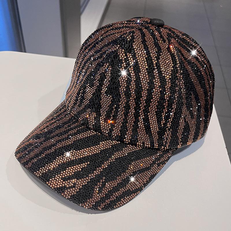 Appearance New Leopard Print Hot Diamond Baseball Hat Men's and Women's Outdoor Sunshade Sunscreen Hat European and American Fashion Casual Cap