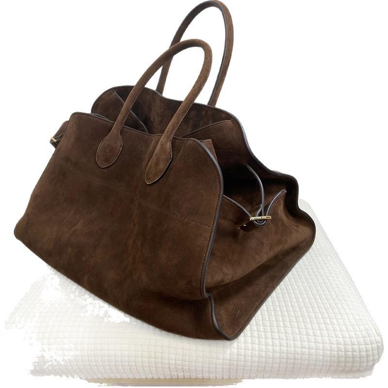 Tote Bag: A Niche Design, Large-capacity, Retro Commuter Handbag