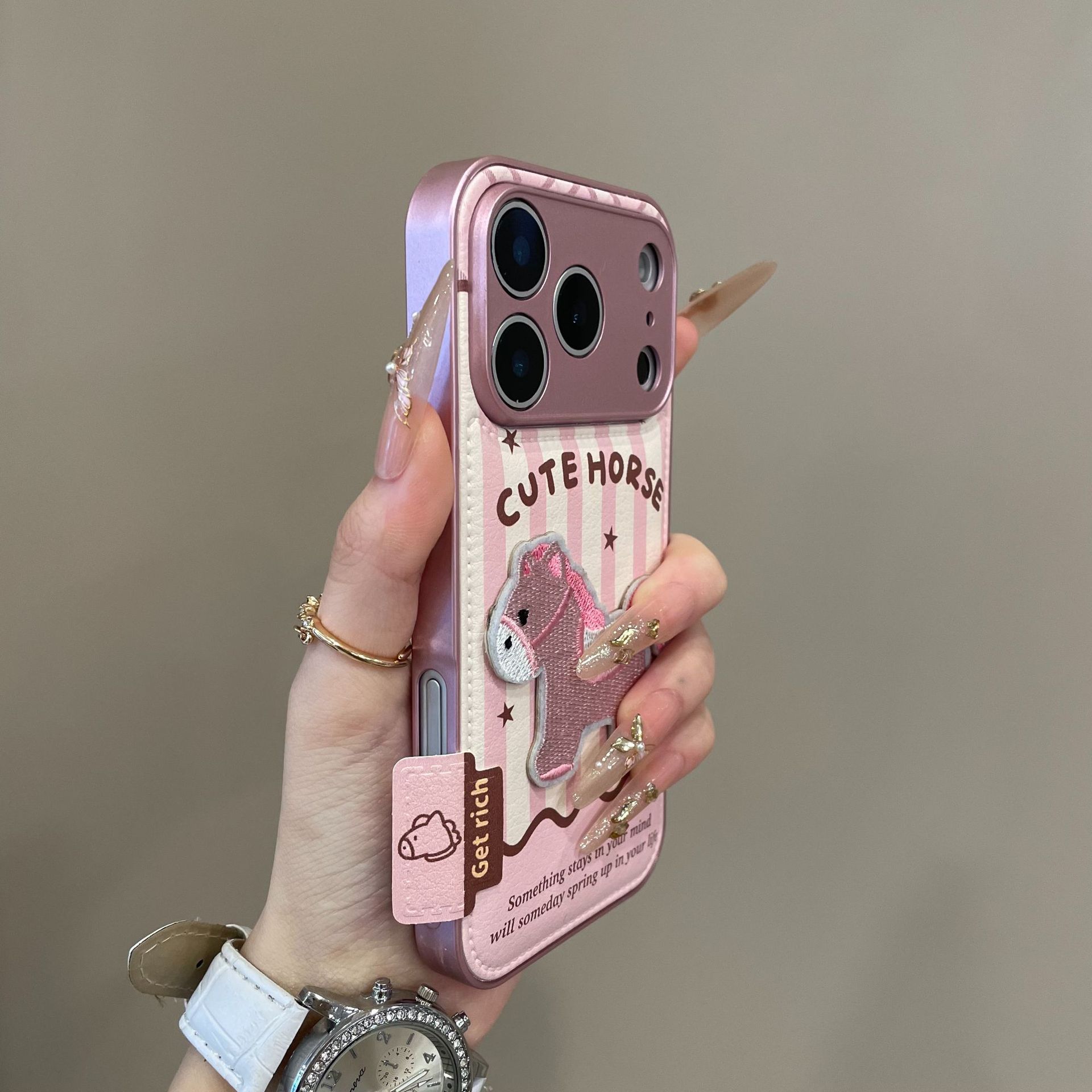 

Striped pony is suitable for Apple 17Pro mobile phone case iphone16pm leather pattern personalized anti-drop apple 17promax