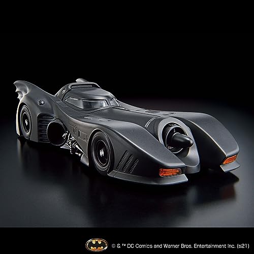 Bandai Model Kit DC Comics - Batman 1/35 Batmobile