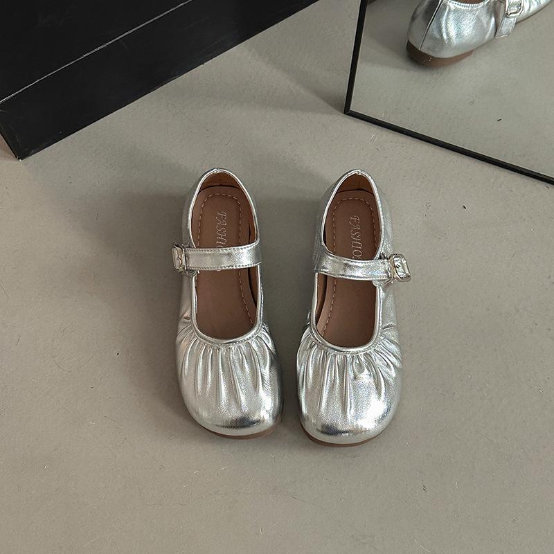 

Vintage French Mary Jane shoes pleated one-word flat grandma shoes women s summer versatile single shoes with skirts Doudou shoes 35 серебряный