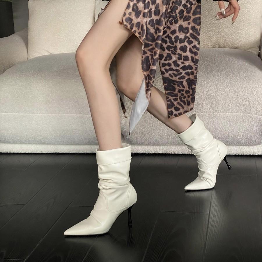 Pointed Pleated Piled Knight Boots Women's Thin Heel Retro Medium Boots Temperament Black High Heel Boots