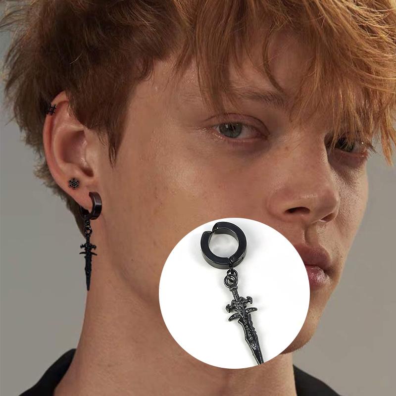 1 Paire Boucles d'Oreilles Clip Oreille Indolore en Acier Inoxydable pour Hommes Femmes Punk Épée Croix Noir Faux Boucles d'Oreilles Bijoux Cadeaux