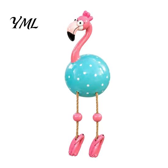 Resin Animal Ornament Cute Dangle Leg Flamingo Figurine, Tropical Polka Dot Statue, Whimsical Home Decor for Indoor Outdoor Patio Yard Shelf Party
